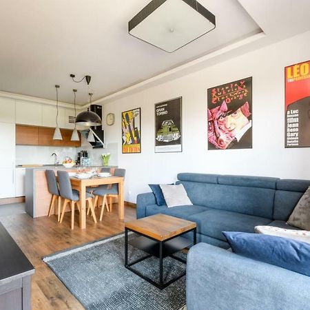 Cinema Apartment - وارسو المظهر الخارجي الصورة