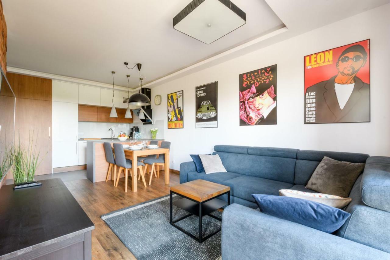 Cinema Apartment - وارسو المظهر الخارجي الصورة